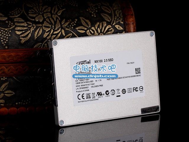 杰出入门作品 观英睿达MX100 128G SSD