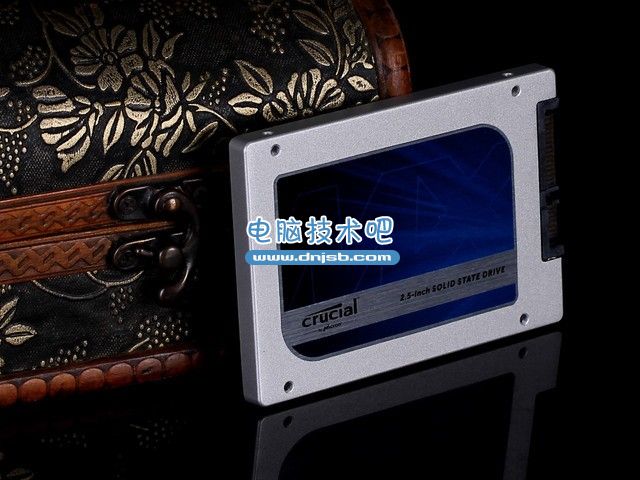 杰出入门作品 观英睿达MX100 128G SSD