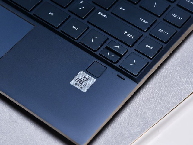 惠普发布英特尔移动超能版笔记本惠普Spectre x360变形本：重新定义高端PC体验 