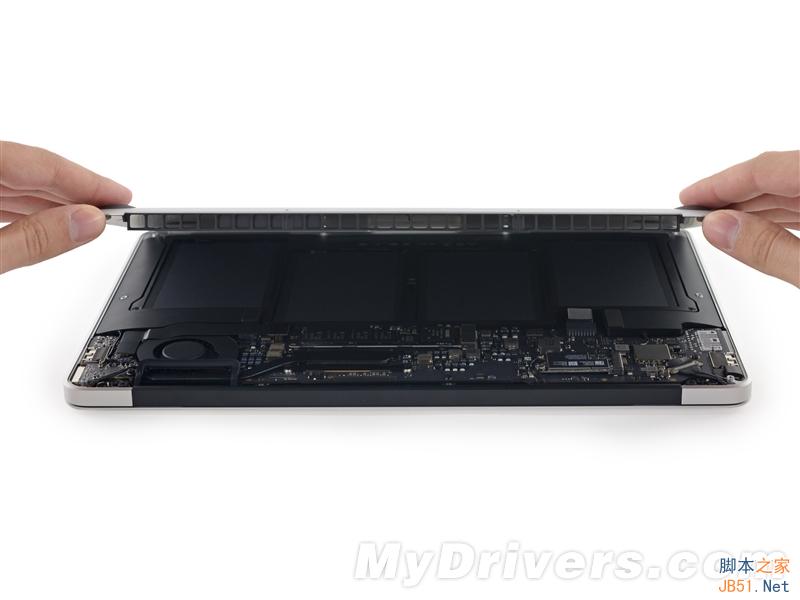 新MacBook Air完全拆解：偷懒最高境界！