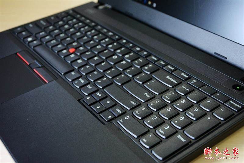 联想ThinkPad E570 GTX怎么拆机？联想ThinkPad E570 GTX拆解评测图解