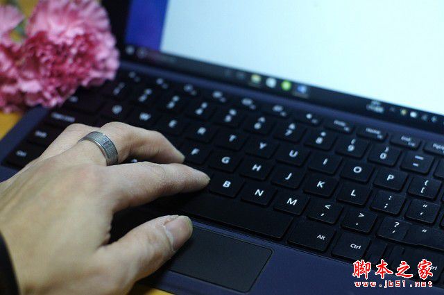 Tbook 16 Power测评：轻便灵动 撸帖必备 台电二合一PC