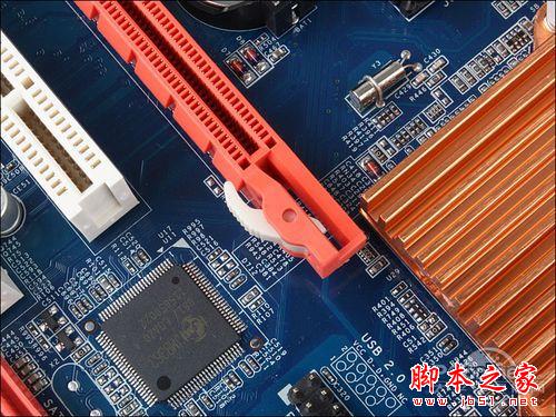 不合理的PCI-E卡扣设计