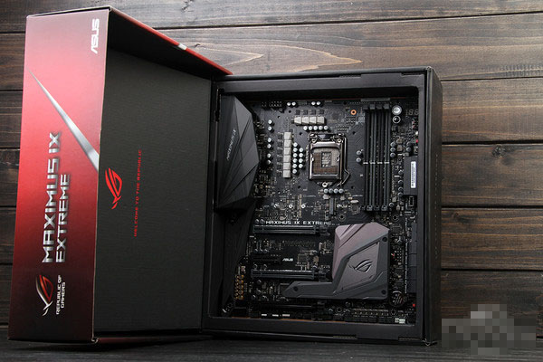 ROG M9E