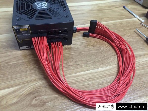 六代i7-6700K配GTX1070组装电脑高端配置清单 附装机全过程及评测