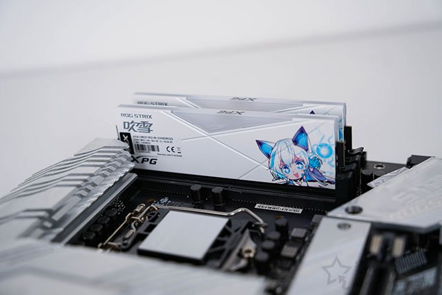 高颜值雪武战姬纯白主题，i7 11700K配RTX3070水冷主机方案