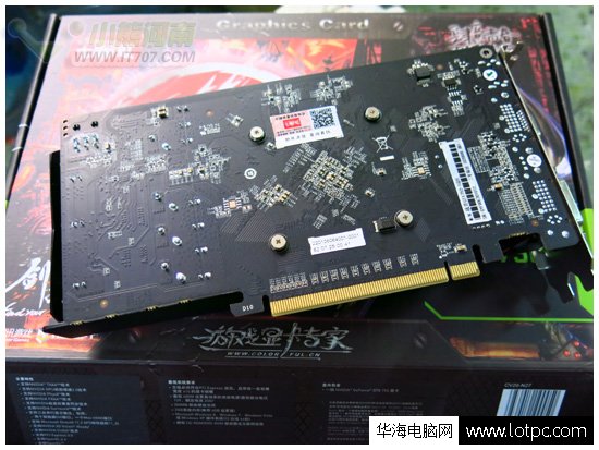 七彩虹战斧GTX750-1GD5显卡背面