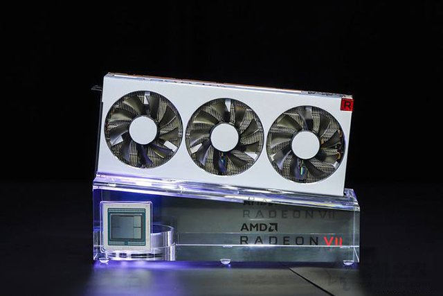 AMD Radeon VII评测：RTX2080与AMD Radeon VII性能对比实测