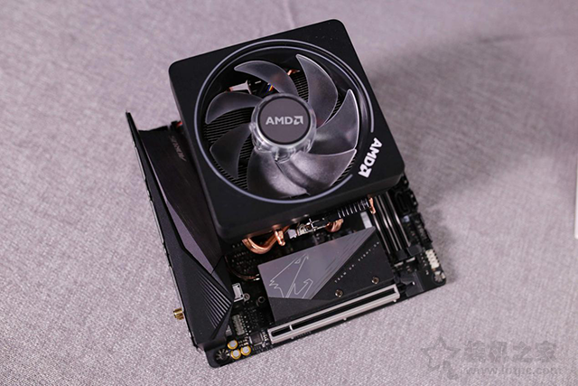 ITX装机实录！AMD锐龙R5 3600配RX5700XT独显ITX主机配置推荐