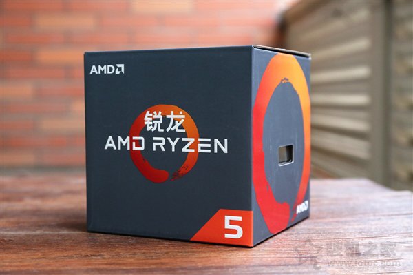 AMD全新二代锐龙Ryzen5 2600X盒装自带CPU散热器吗？