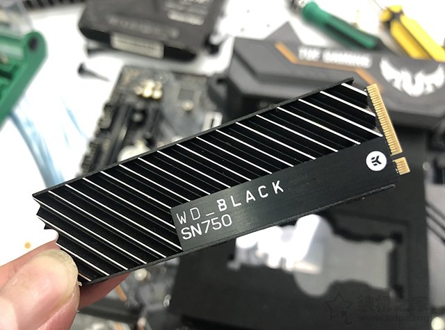 媲美九代i9！十代酷睿i7 10700K配RTX2070Super电脑组装机配置推荐